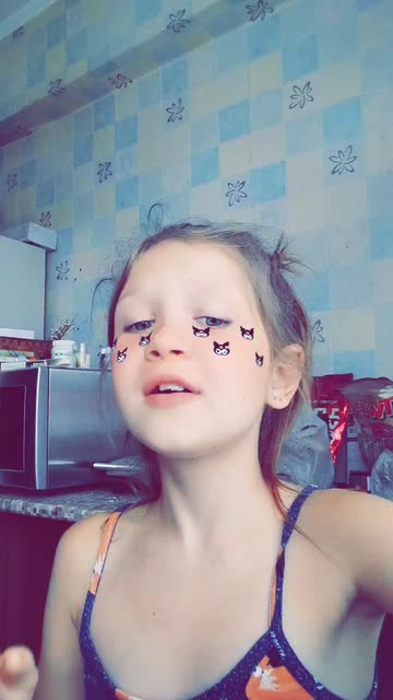 Doomer Girl Lens by eylull 🐉🦑💤 - Snapchat Lenses and Filters