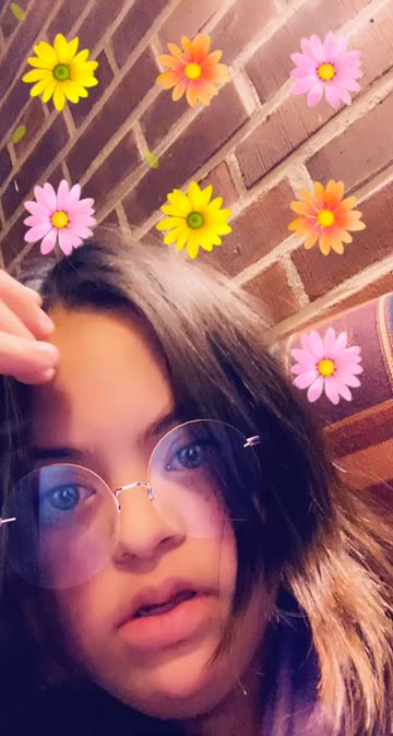 Preview for a Spotlight video that uses the Rotating Flower Wall Lens
