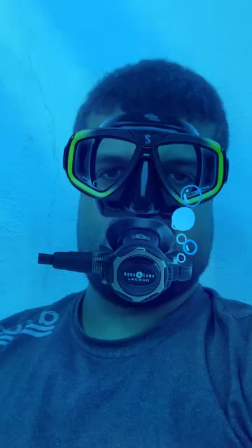 Preview for a Spotlight video that uses the Scuba Diving Fun Lens