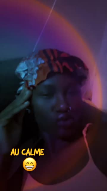 Preview for a Spotlight video that uses the Aura Light Leak Lens