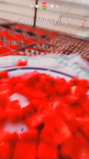 Preview for a Spotlight video that uses the Peche Lens