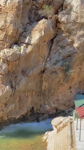 Preview for a Spotlight video that uses the Summer Lens