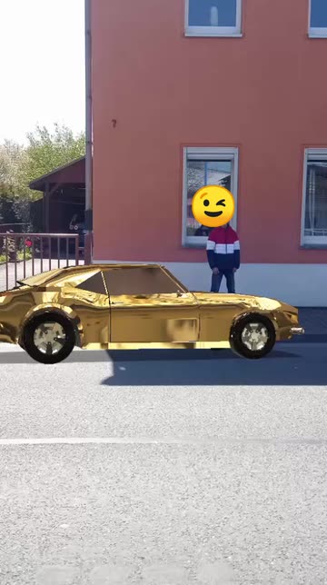 Preview for a Spotlight video that uses the Gold Car Lens
