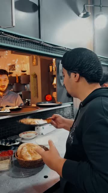 Preview for a Spotlight video that uses the Paris Lens