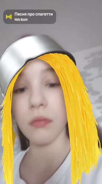 Preview for a Spotlight video that uses the Spaghetti Lens