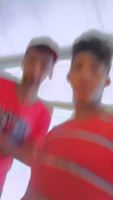 Preview for a Spotlight video that uses the saturatiON Lens