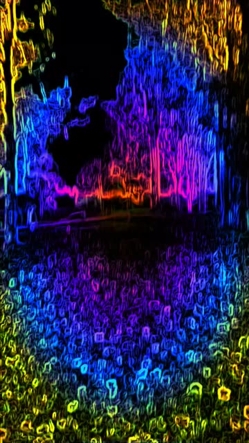 Preview for a Spotlight video that uses the Neon Lines Lens