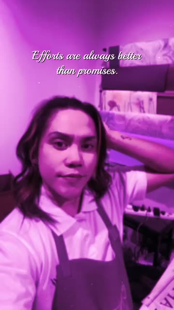Preview for a Spotlight video that uses the Blury Quotes Lens