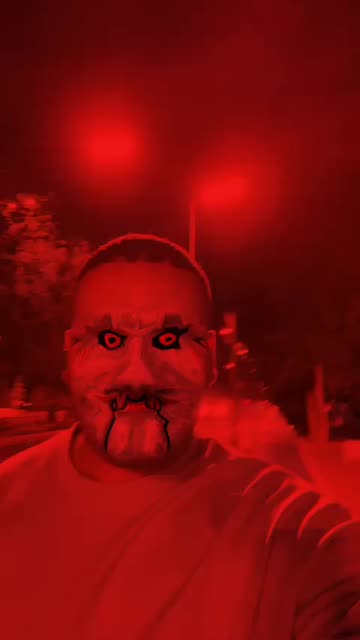 Preview for a Spotlight video that uses the jigsawL Lens
