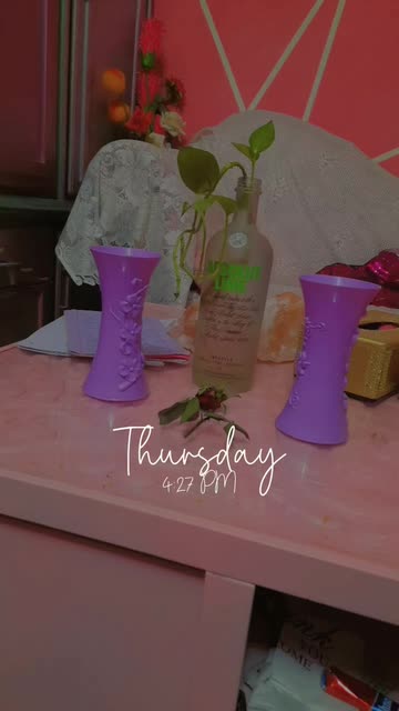 Preview for a Spotlight video that uses the A Thursday Lens
