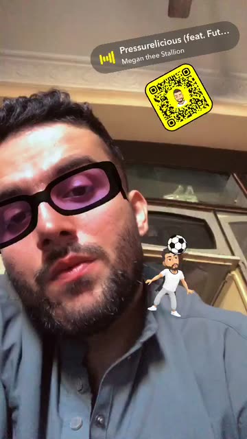 Preview for a Spotlight video that uses the glasses Lens