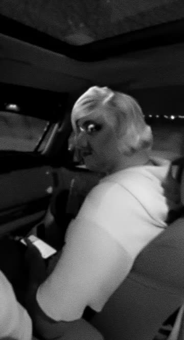 Preview for a Spotlight video that uses the Old Hollywood Glam Lens