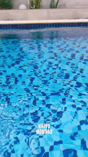 Preview for a Spotlight video that uses the swimming pool v5 Lens