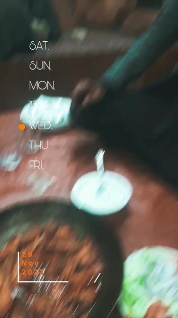 Preview for a Spotlight video that uses the Days Lens