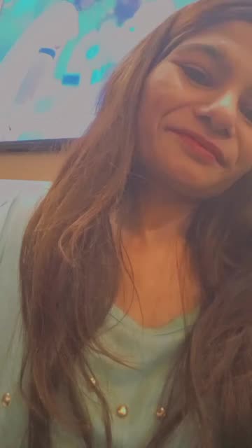 Preview for a Spotlight video that uses the Beachy vibez Lens