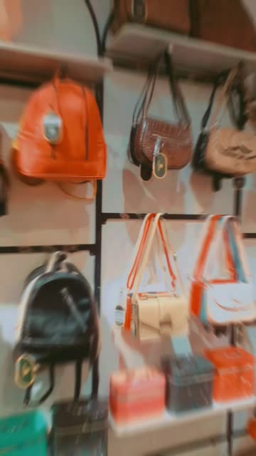 Preview for a Spotlight video that uses the Phocus V6 Lens