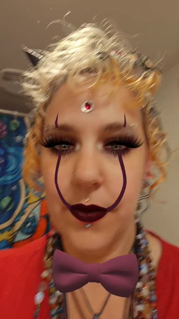 Preview for a Spotlight video that uses the clown Lens