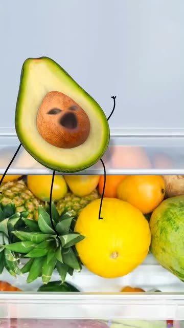 Preview for a Spotlight video that uses the Avocado Face Lens