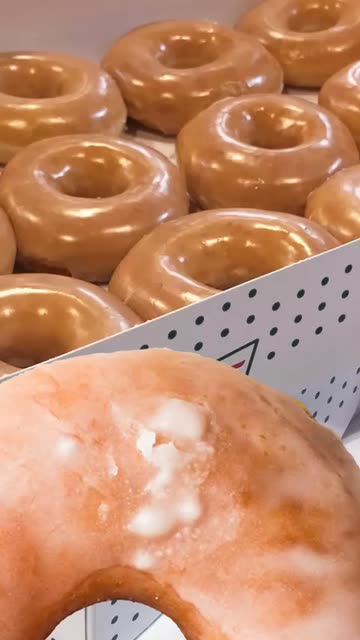 Preview for a Spotlight video that uses the glazed donut Lens