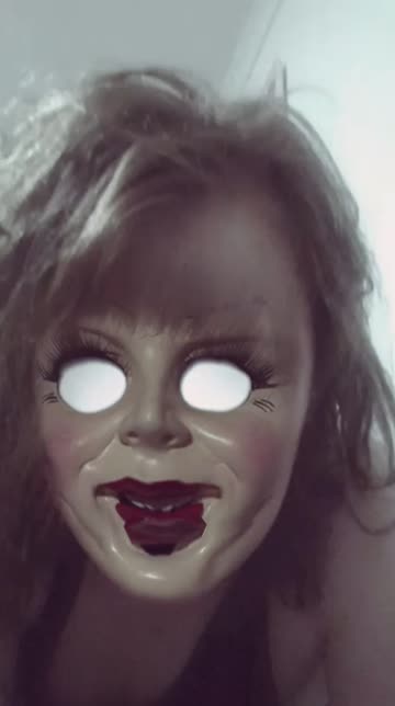 Preview for a Spotlight video that uses the Annabelle Lens