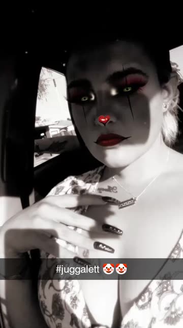 Preview for a Spotlight video that uses the clown Lens