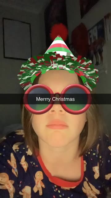 Preview for a Spotlight video that uses the XMAS COUNTDOWN Lens