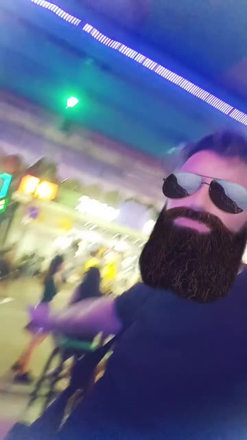 Preview for a Spotlight video that uses the Fashion Sunglasses Lens