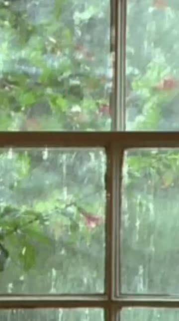 Preview for a Spotlight video that uses the Raining Lens