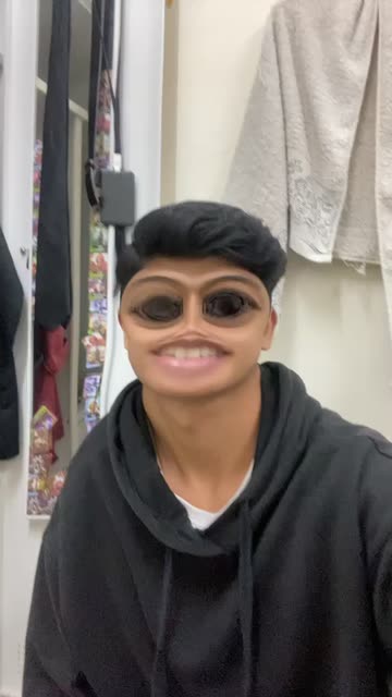 Preview for a Spotlight video that uses the Bulged Eyes Lens