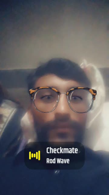 Preview for a Spotlight video that uses the Leopard glasses Lens