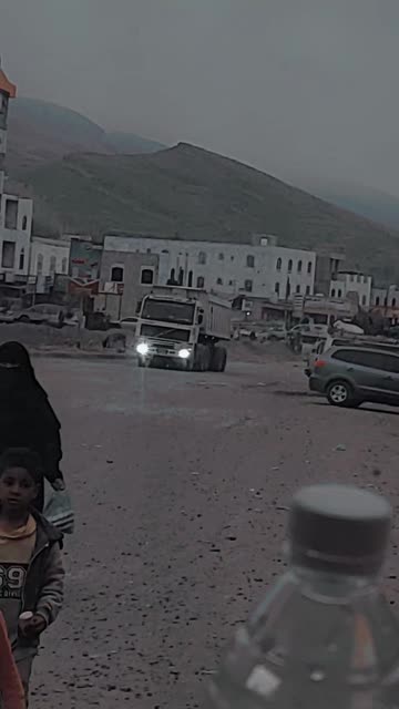 Preview for a Spotlight video that uses the car Lens