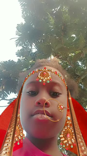 Preview for a Spotlight video that uses the Bejewelled Princess Lens