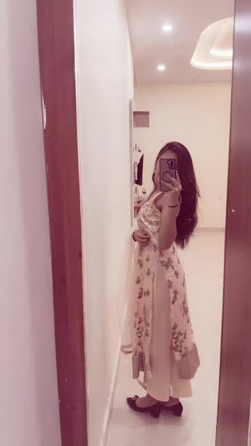 lady in indian dressing room Portrait Young Beautiful Indian Asian Woman Stock Photo 1254470989