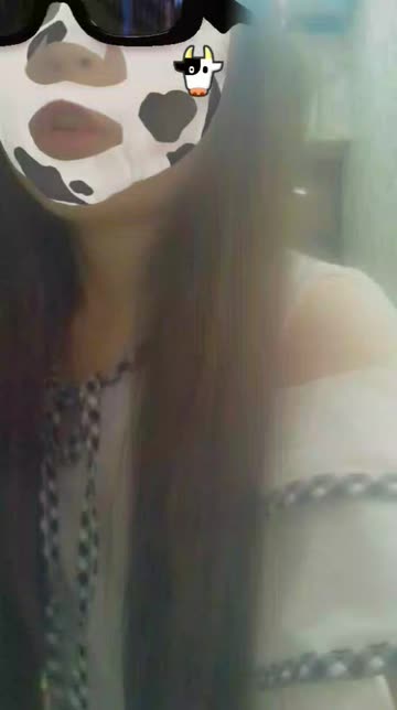 Preview for a Spotlight video that uses the Cow Mask Lens