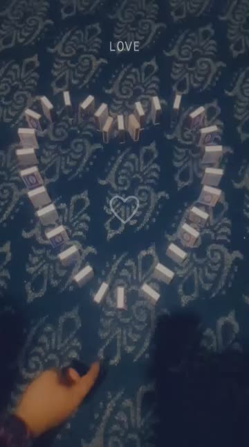 Preview for a Spotlight video that uses the Heart Frame Lens