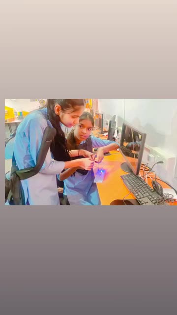Priya😄